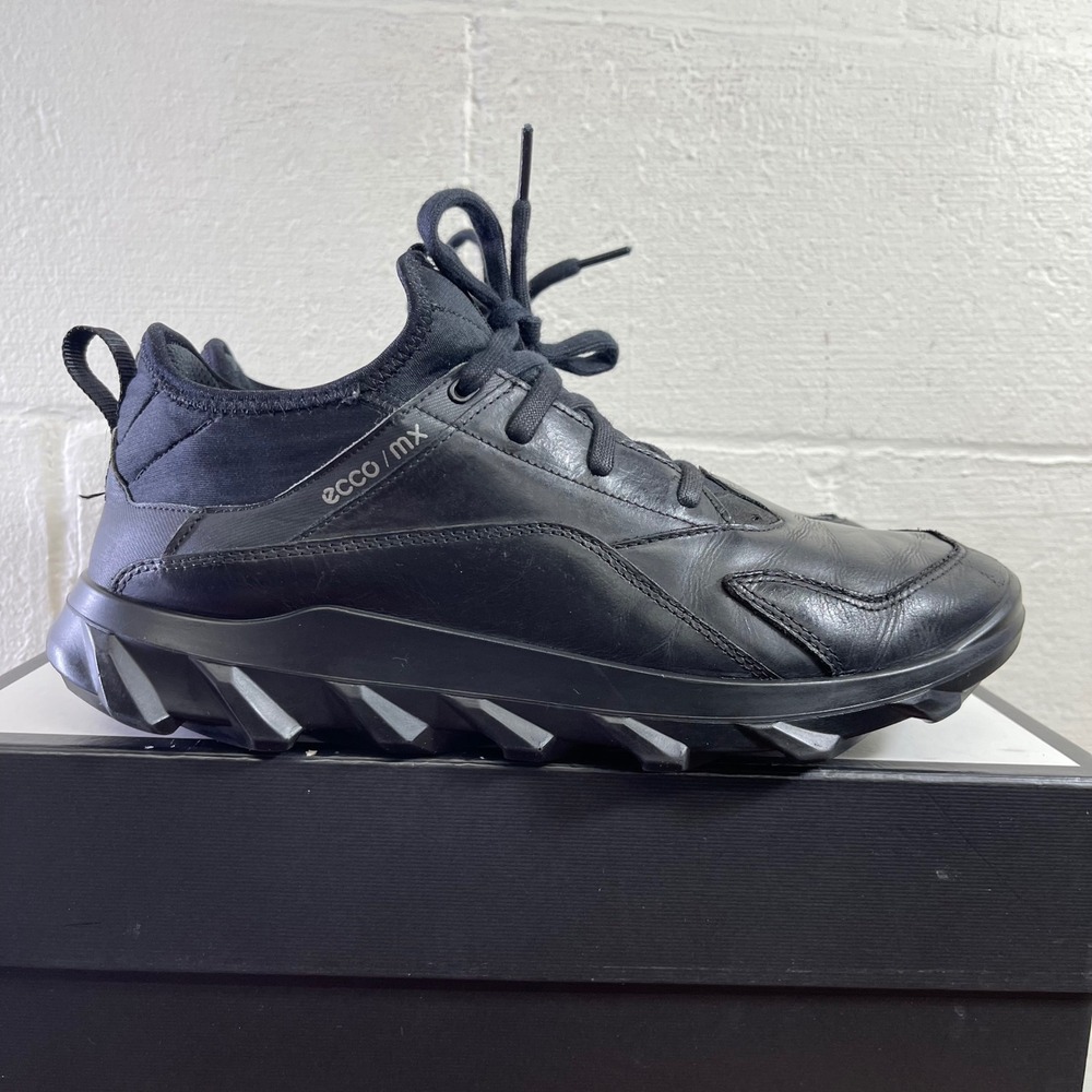 ECCO Max‎ Low Triple Black Leather Walking Sneaker Shoes Men's 10-10.5 US/44 EU